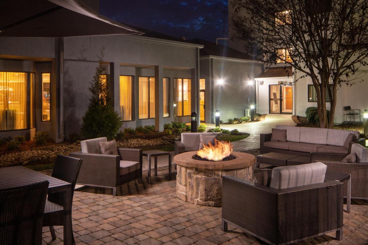 Courtyard By Marriott Nashville Airport Exterior foto