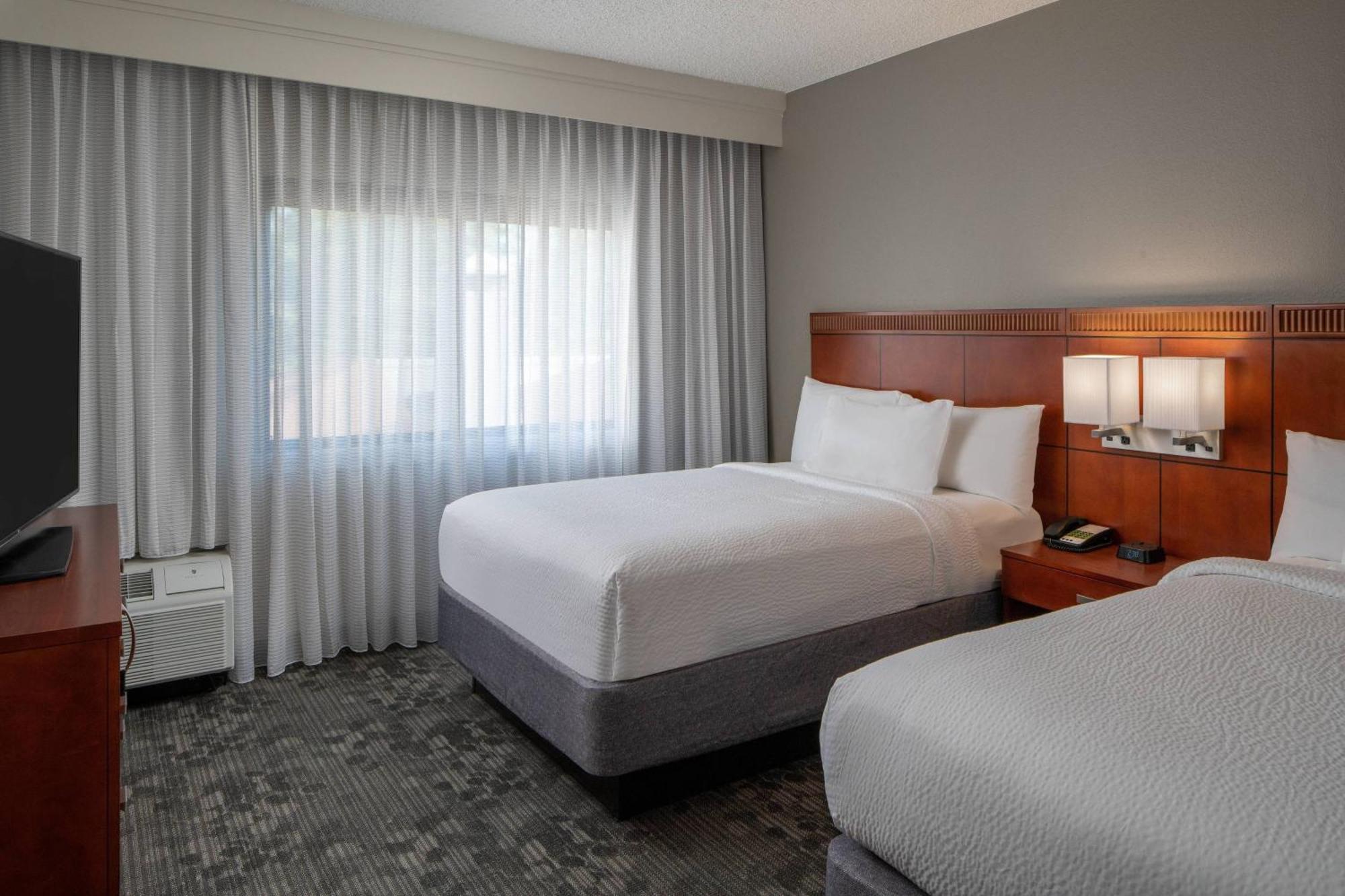 Courtyard By Marriott Nashville Airport Exterior foto