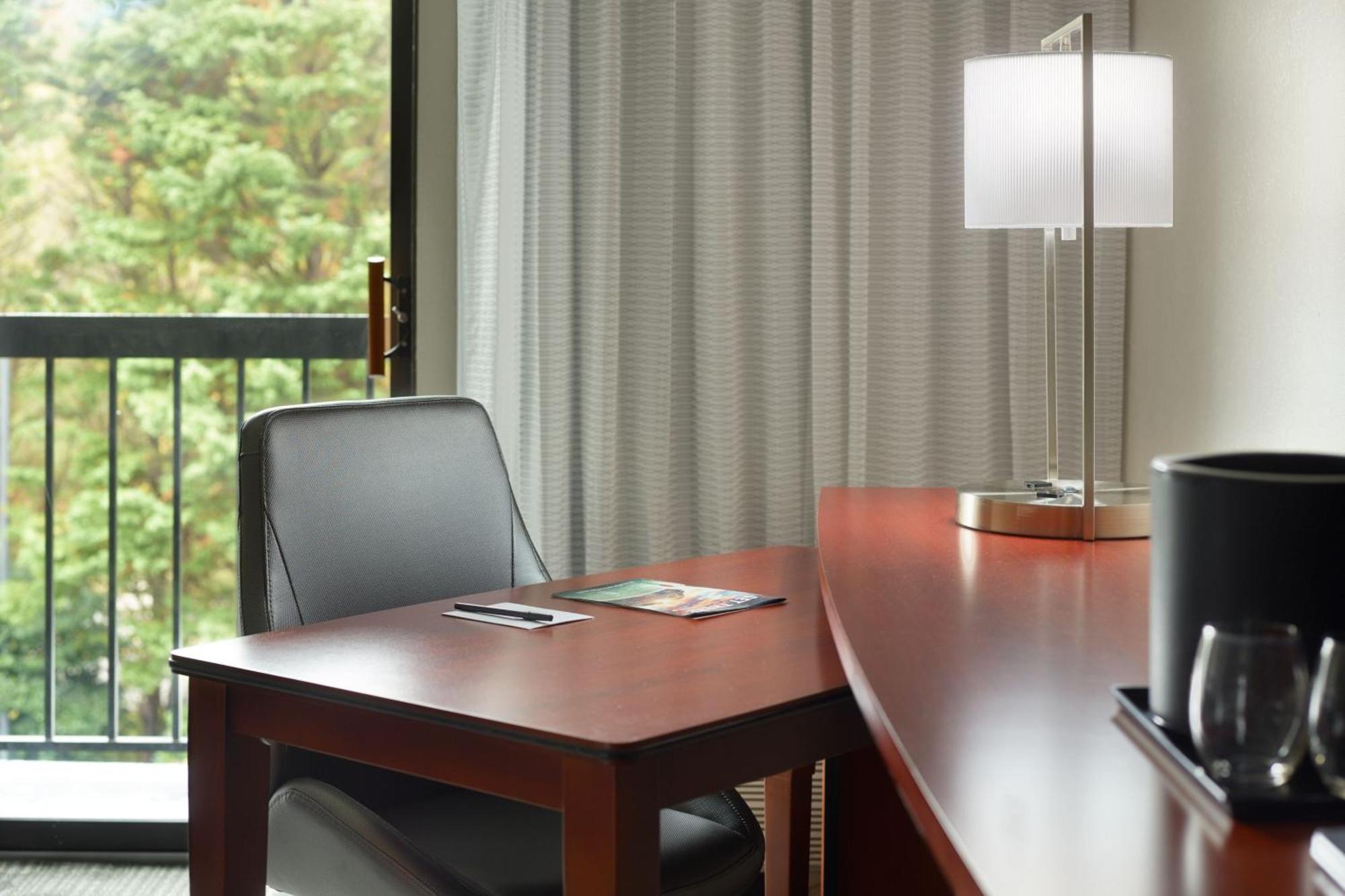 Courtyard By Marriott Nashville Airport Exterior foto