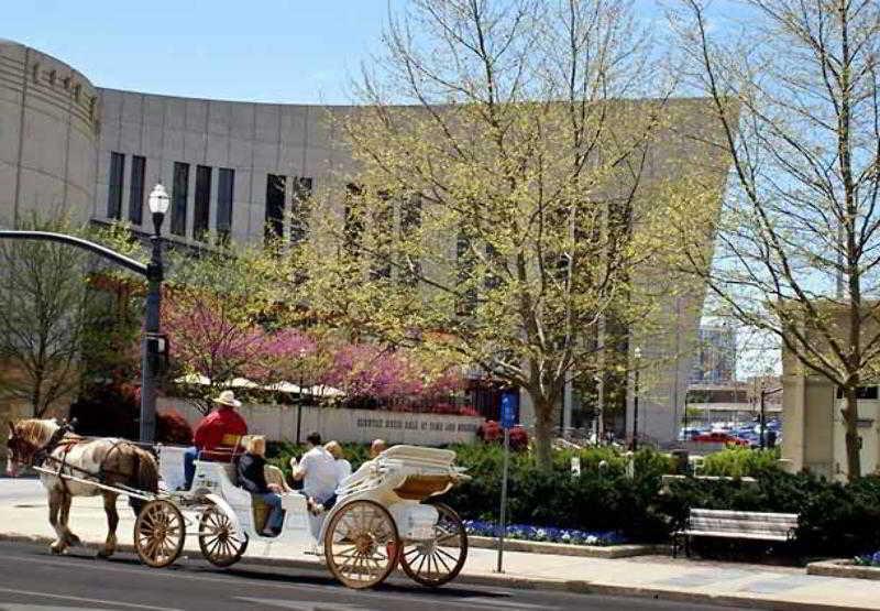 Courtyard By Marriott Nashville Airport Exterior foto