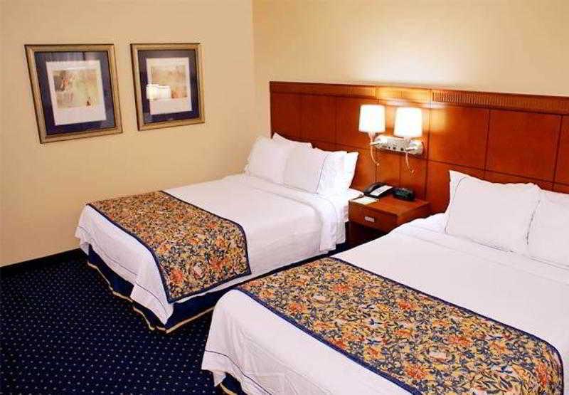 Courtyard By Marriott Nashville Airport Exterior foto