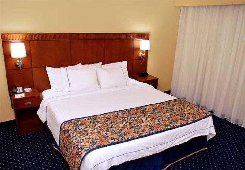 Courtyard By Marriott Nashville Airport Exterior foto
